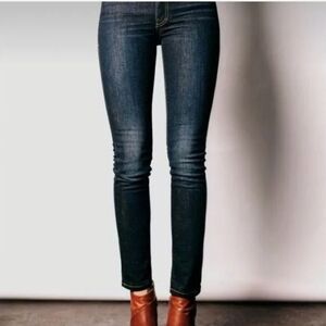 Imogene + Willie Women's Lucy Blue Jeans Size 29